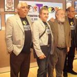 Con John A. Lent, estudioso del humor estadounidense, Boligán y Mario Barros, humoristas cubanos. Boston, USA, 2010.